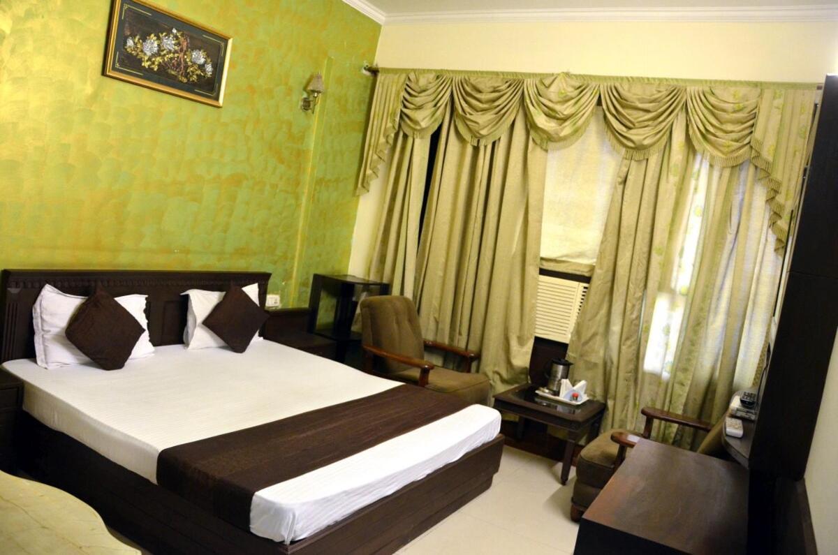 Hotel City Paradise Chandīgarh エクステリア 写真