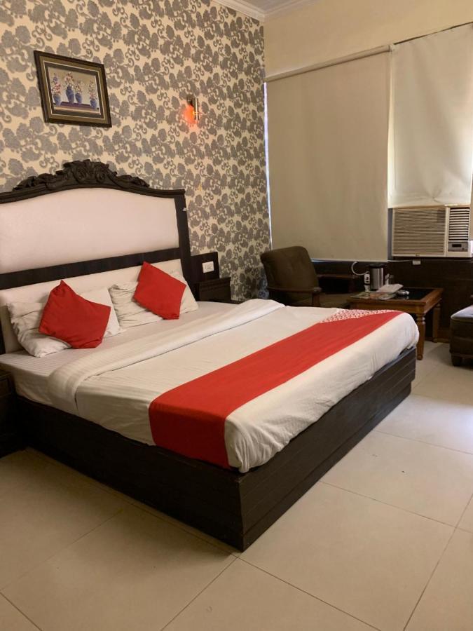 Hotel City Paradise Chandīgarh エクステリア 写真